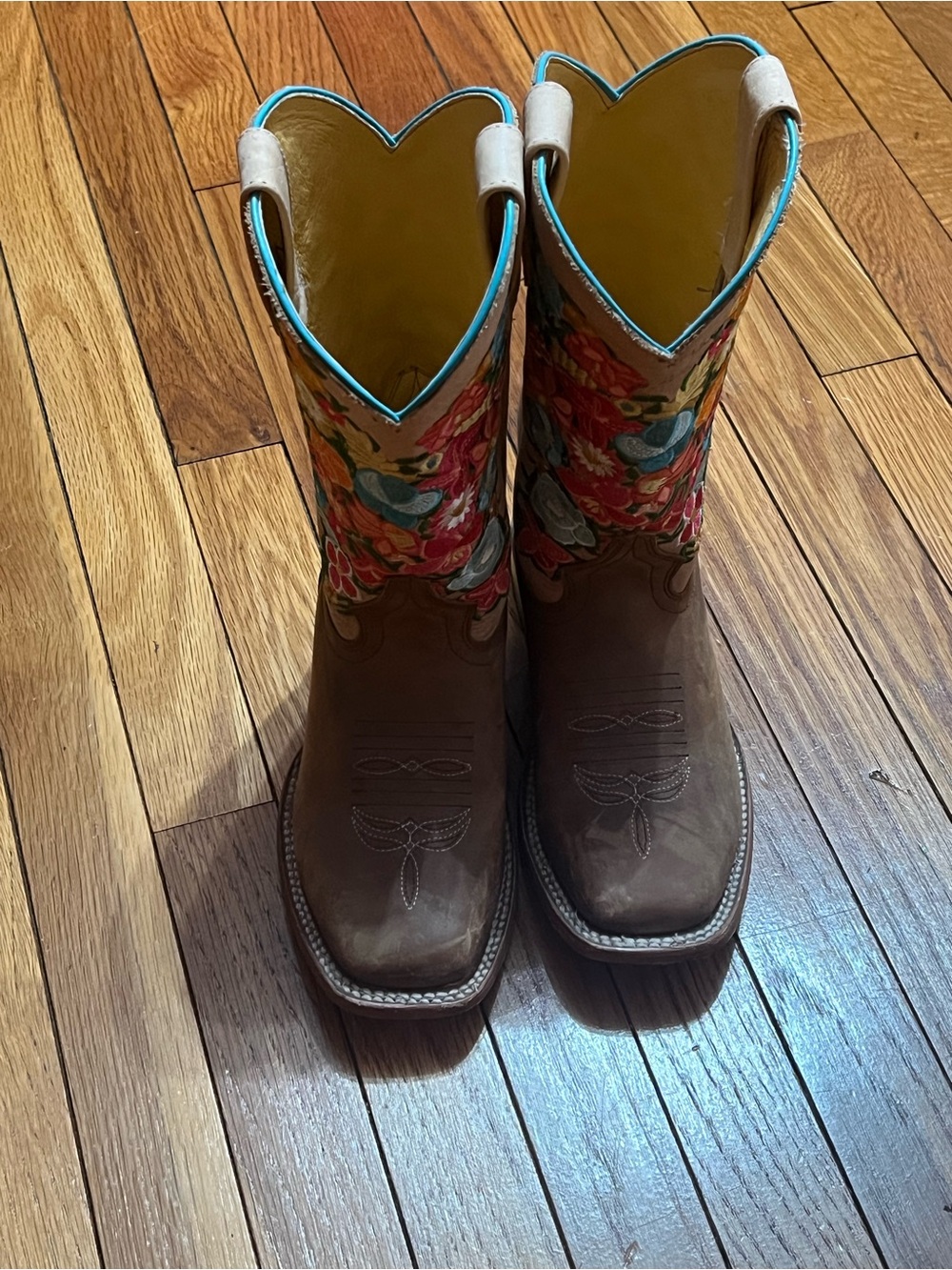 Brown Floral Embroidered Girl’s Western Boots